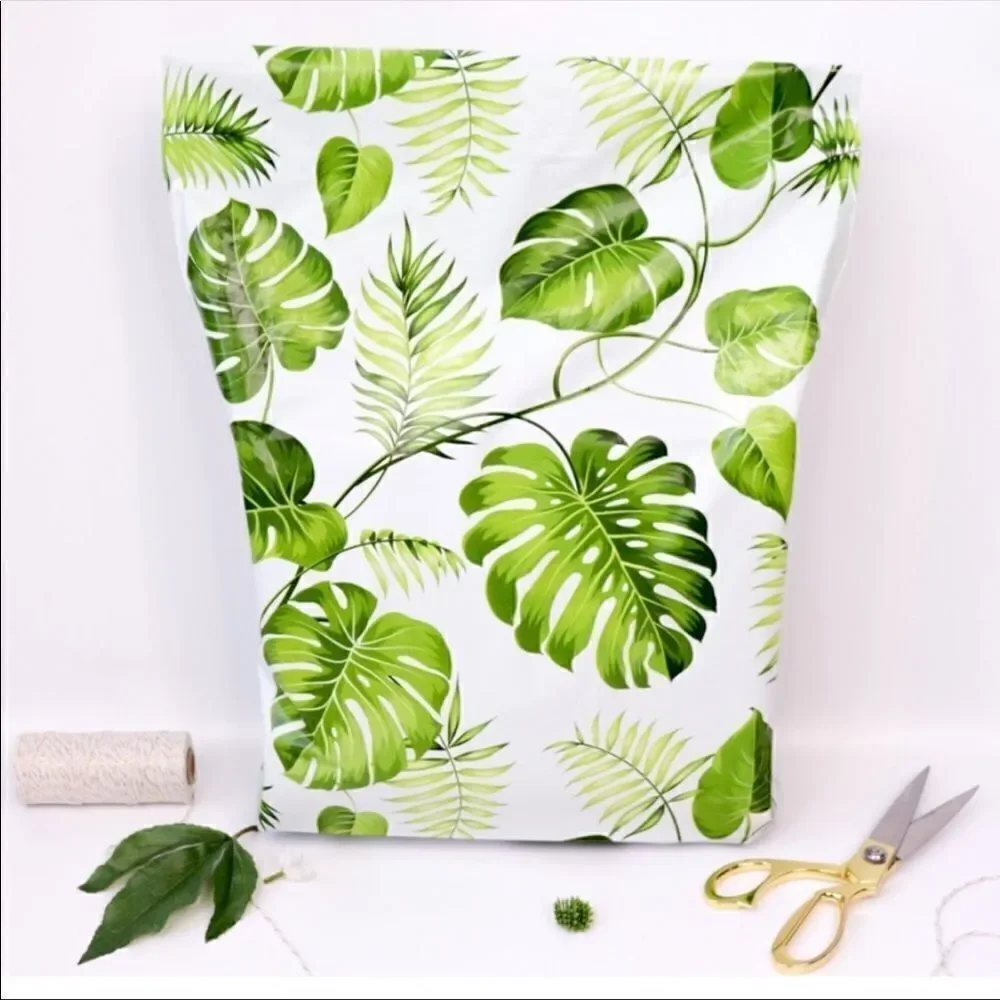 Poly Mailers MIX 10x13 14x19x4 14.5x19 Tissue paper 30 stickers 1.5” size